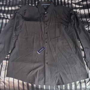 Nautica long sleeve dress shirt
4 way stretch - Slim Fit
XL